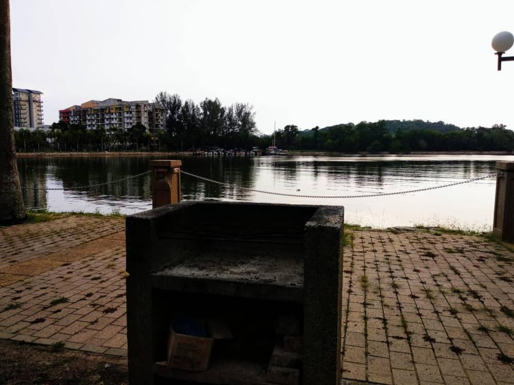 The Whale - Bayview - Pool Open Apartment Port Dickson Luaran gambar